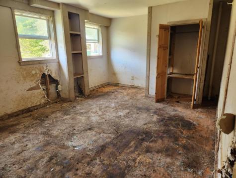 1257 N Pond Road Warren ME 04864