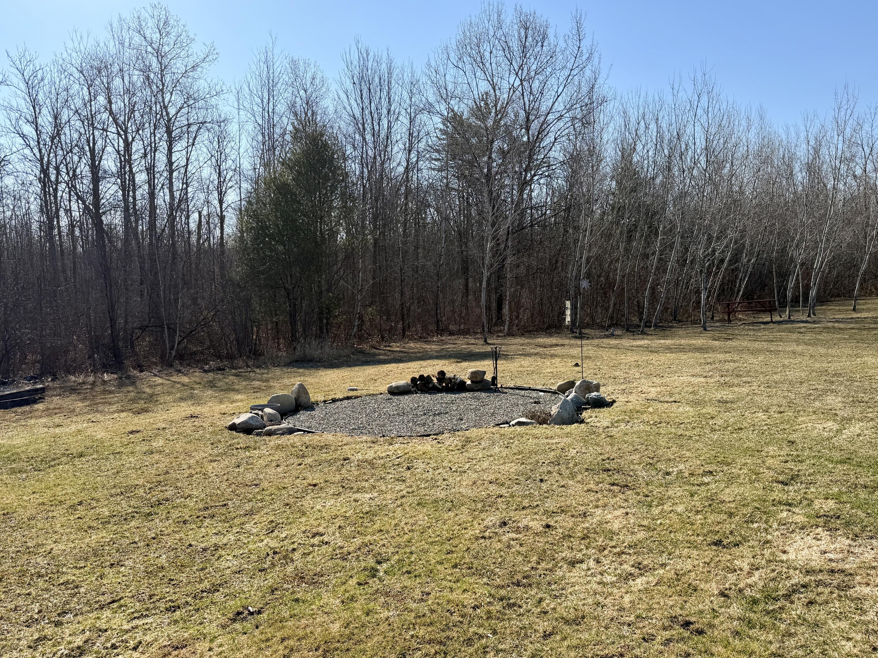 112 River Road Detroit ME 04929