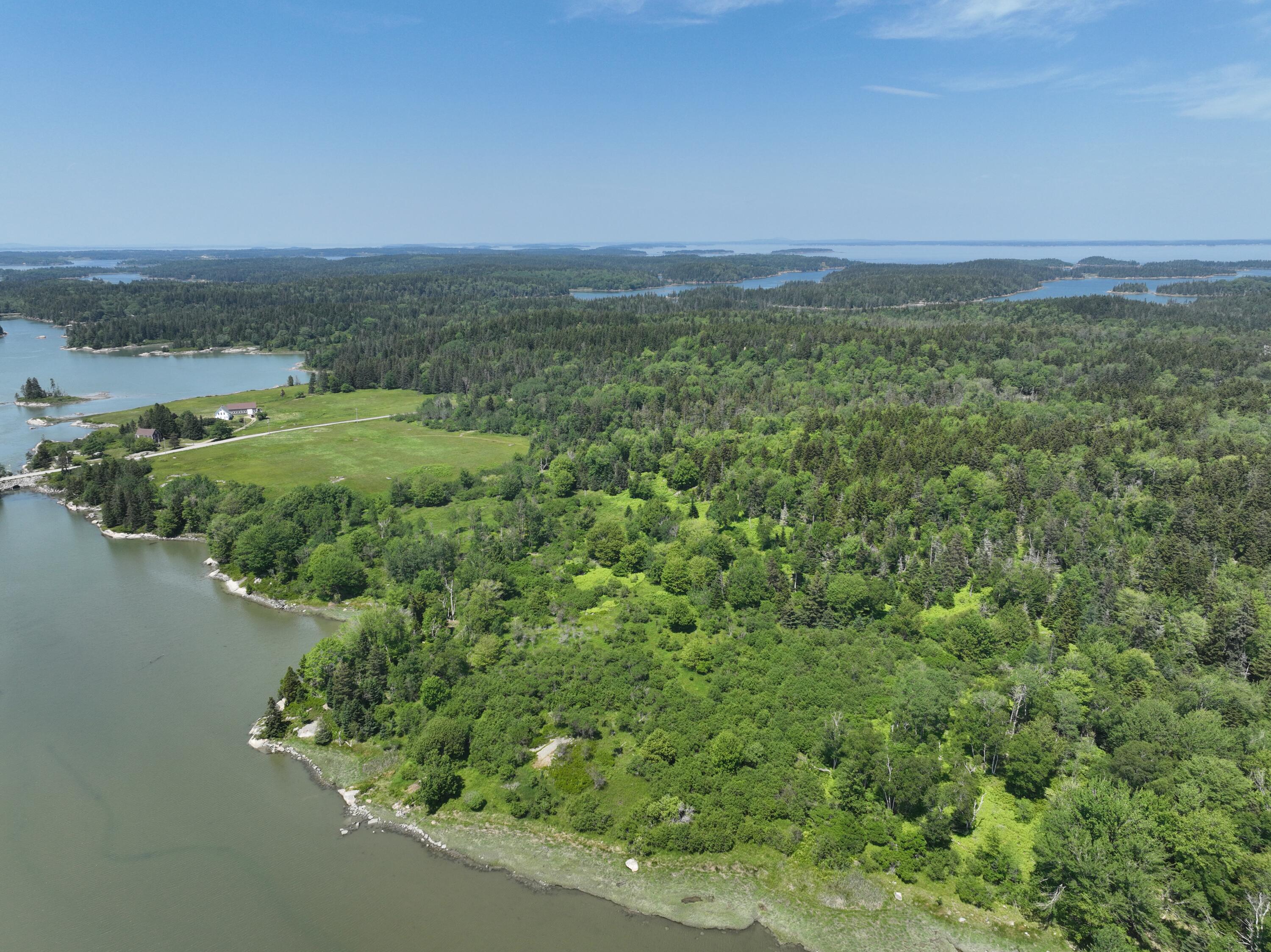 006-60 Round The Island Road Vinalhaven ME 04863