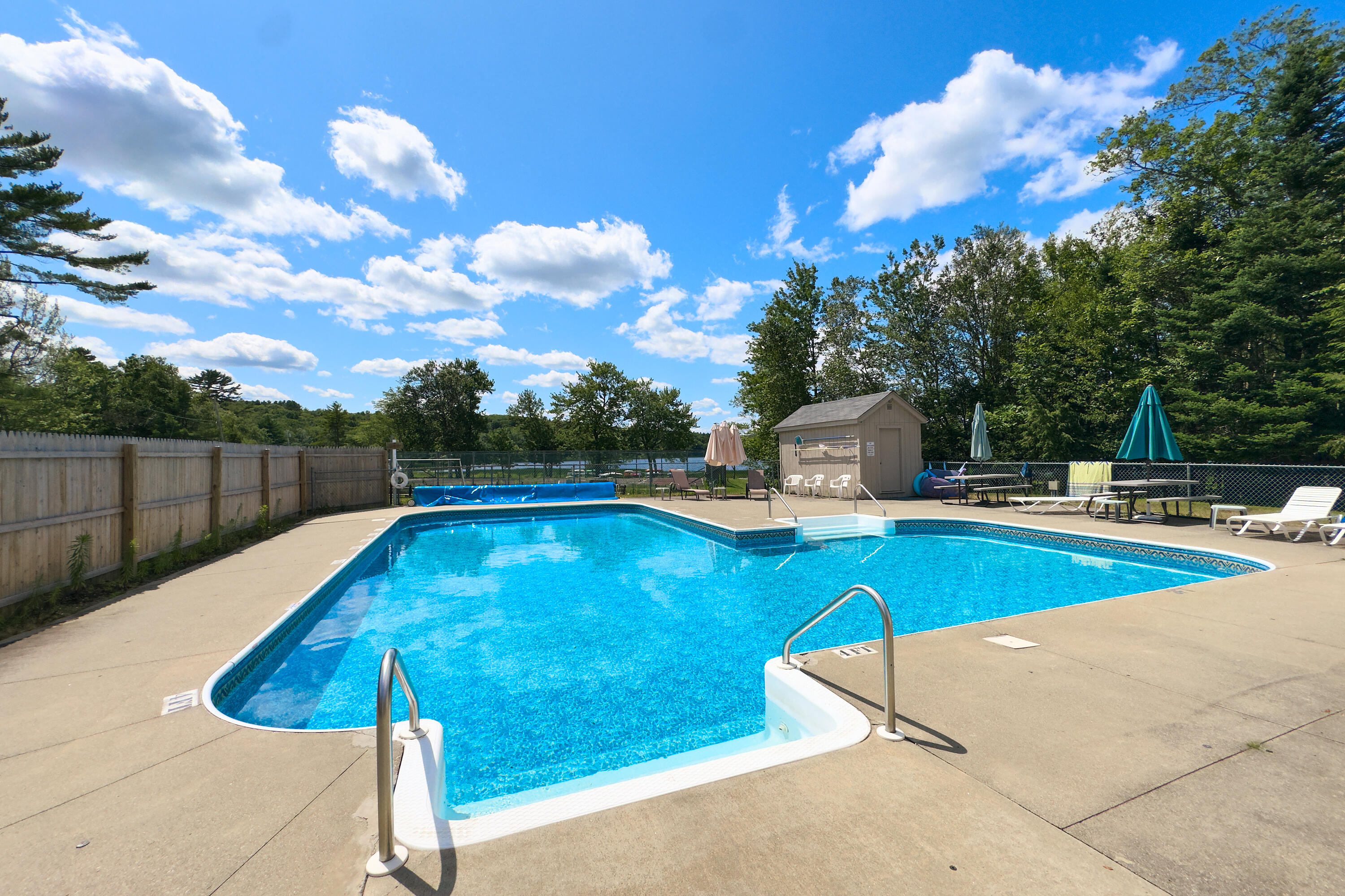 71 Bunny Trail Warren ME 04864