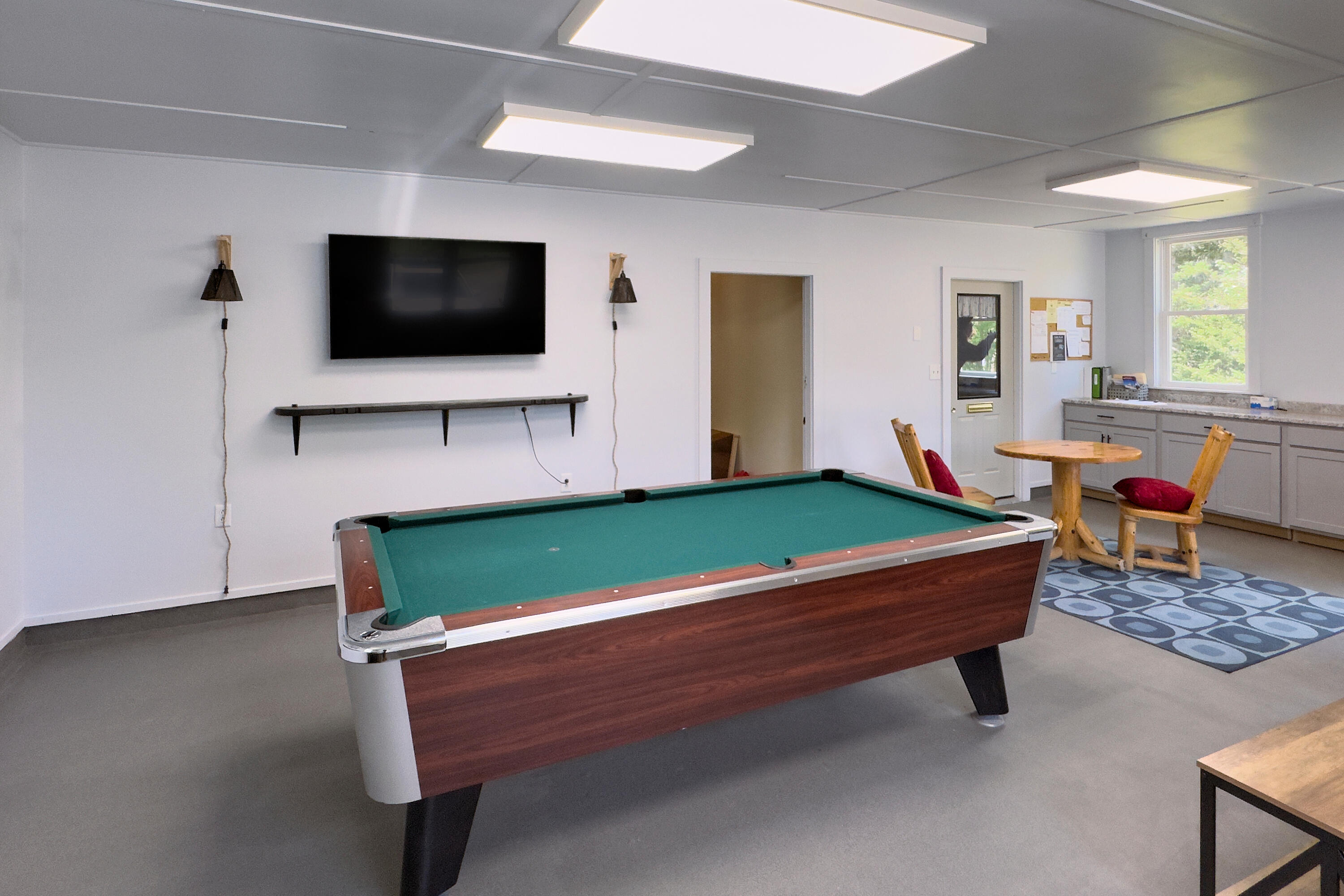 71 Bunny Trail Warren ME 04864