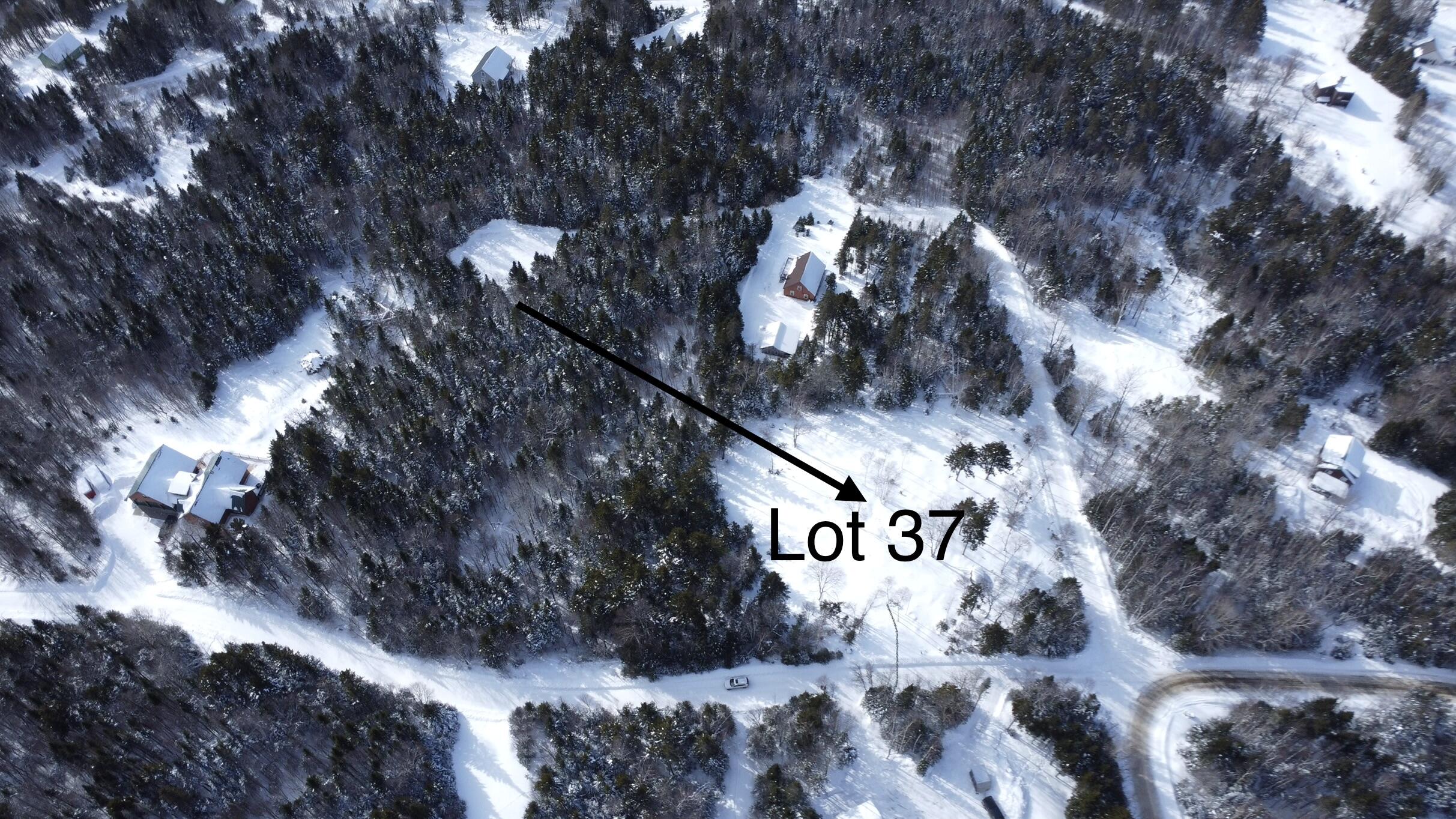 M13/L37 Barbara Lane Sandy River Plt ME 04970