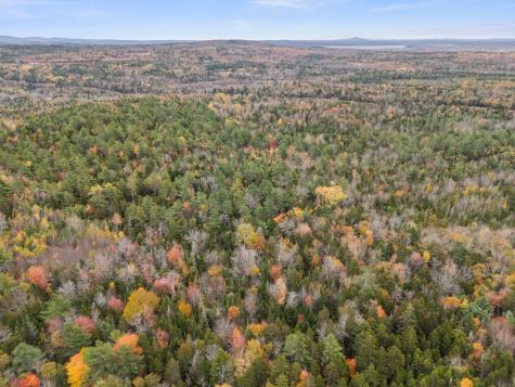 M6 L 26 Black Road N Searsport ME 04974