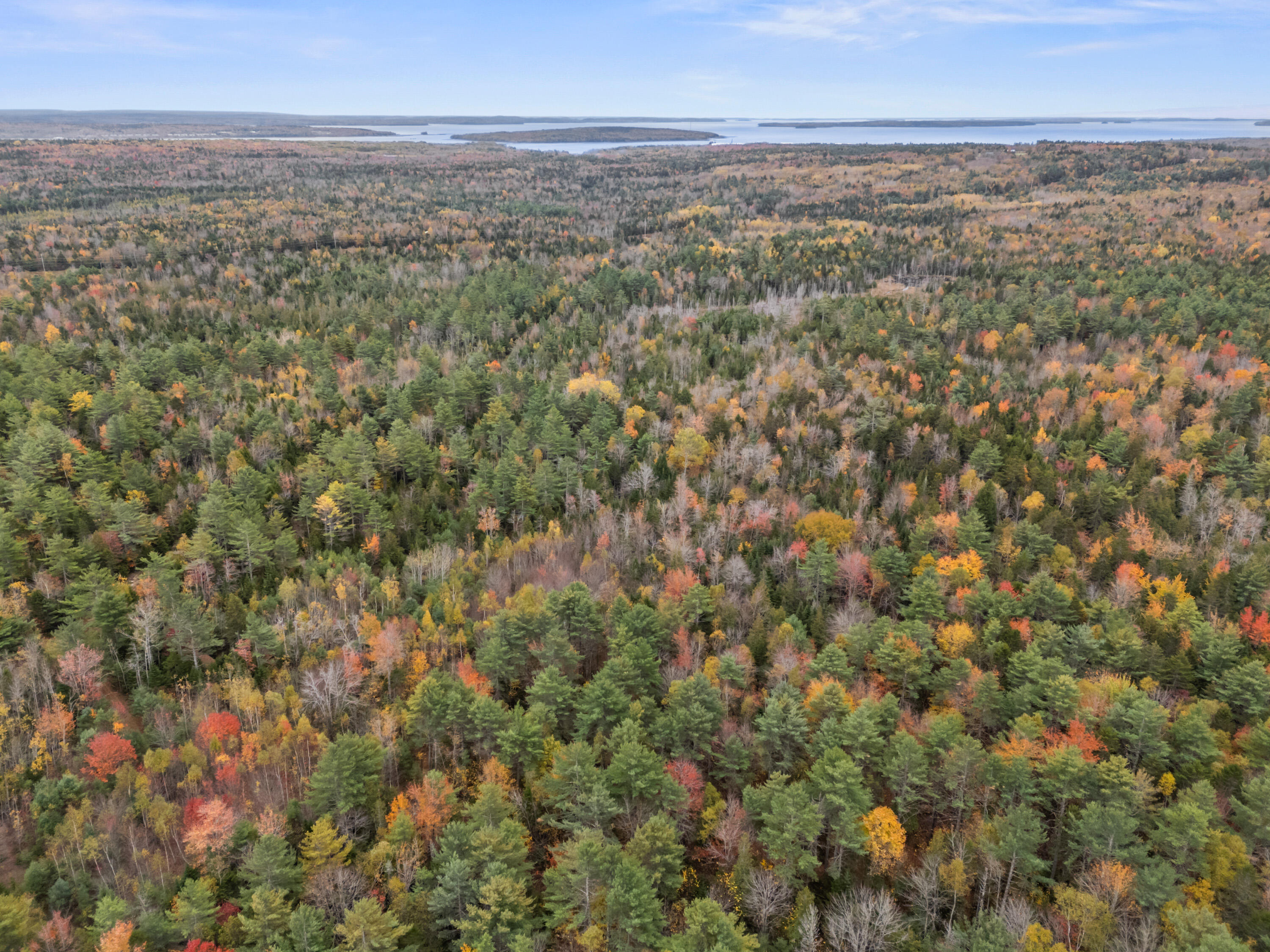 M6 L 26 Black Road N Searsport ME 04974