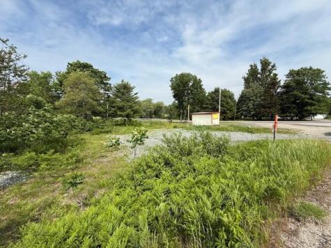 951 Us Route 202 Greene ME 04236