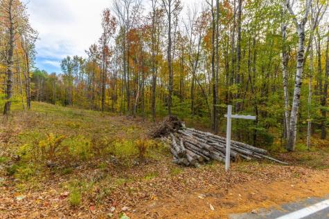 192 Mountain Road Raymond ME 04071