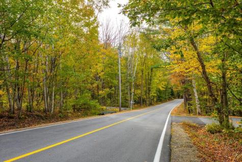 192 Mountain Road Raymond ME 04071