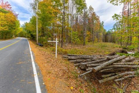 192 Mountain Road Raymond ME 04071