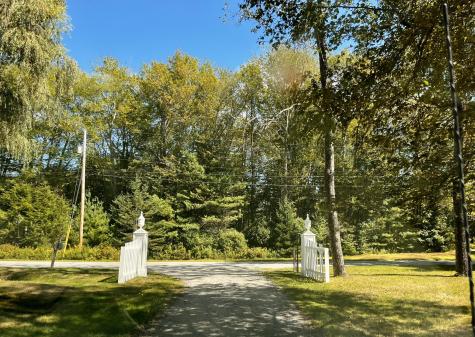 34 Bunchberry Lane Bristol ME 04539