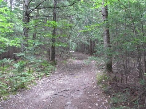 27.9 Cummings Lane Oxford ME 04270