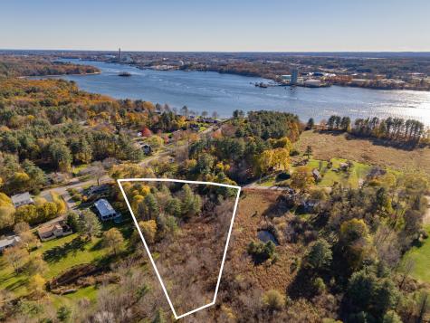 19-4 River Road Eliot ME 03903