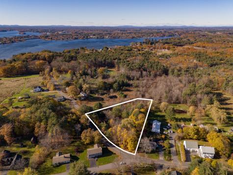 19-4 River Road Eliot ME 03903