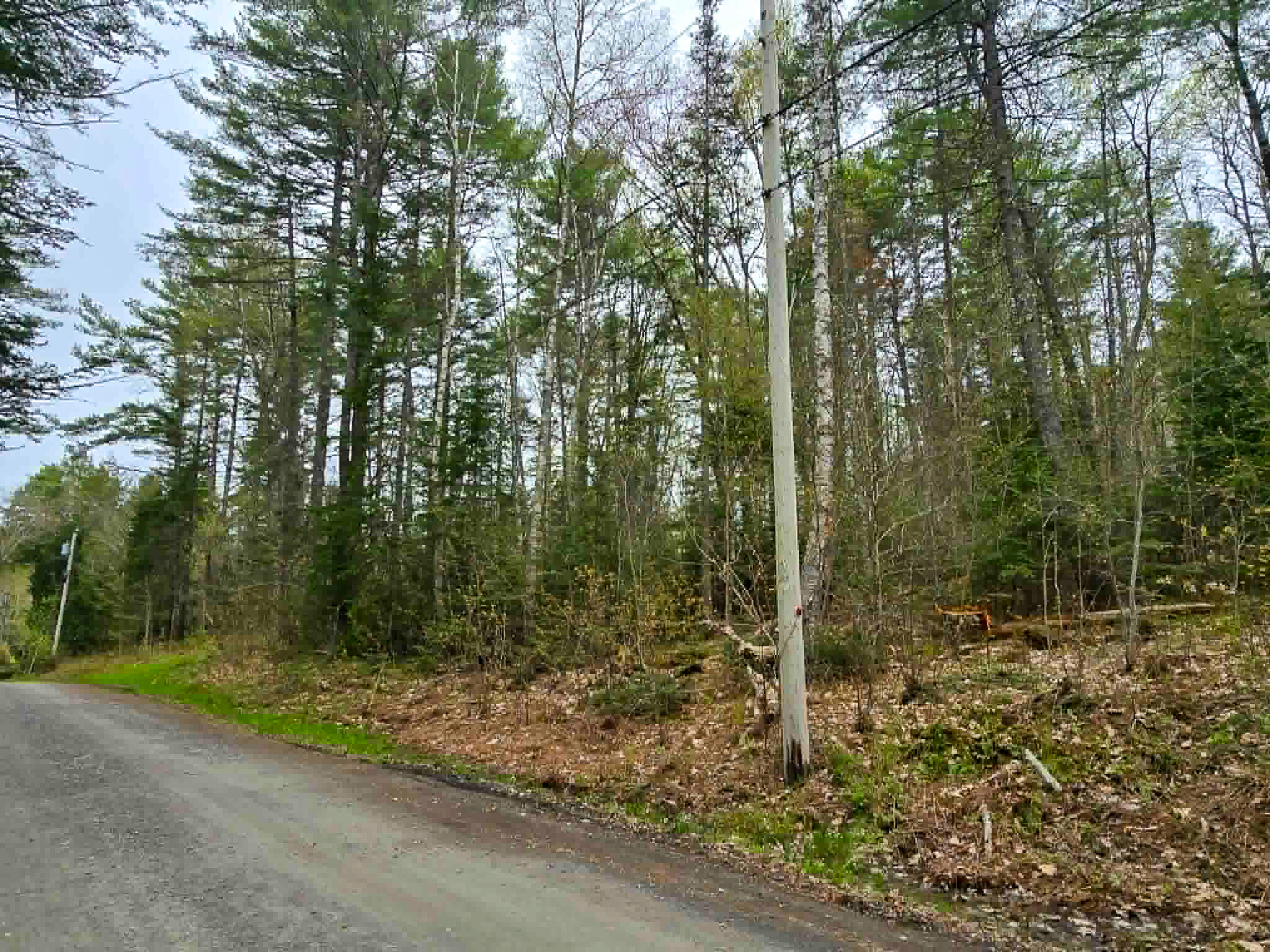 MR3L10- 22 South Shore Drive Warren ME 04864