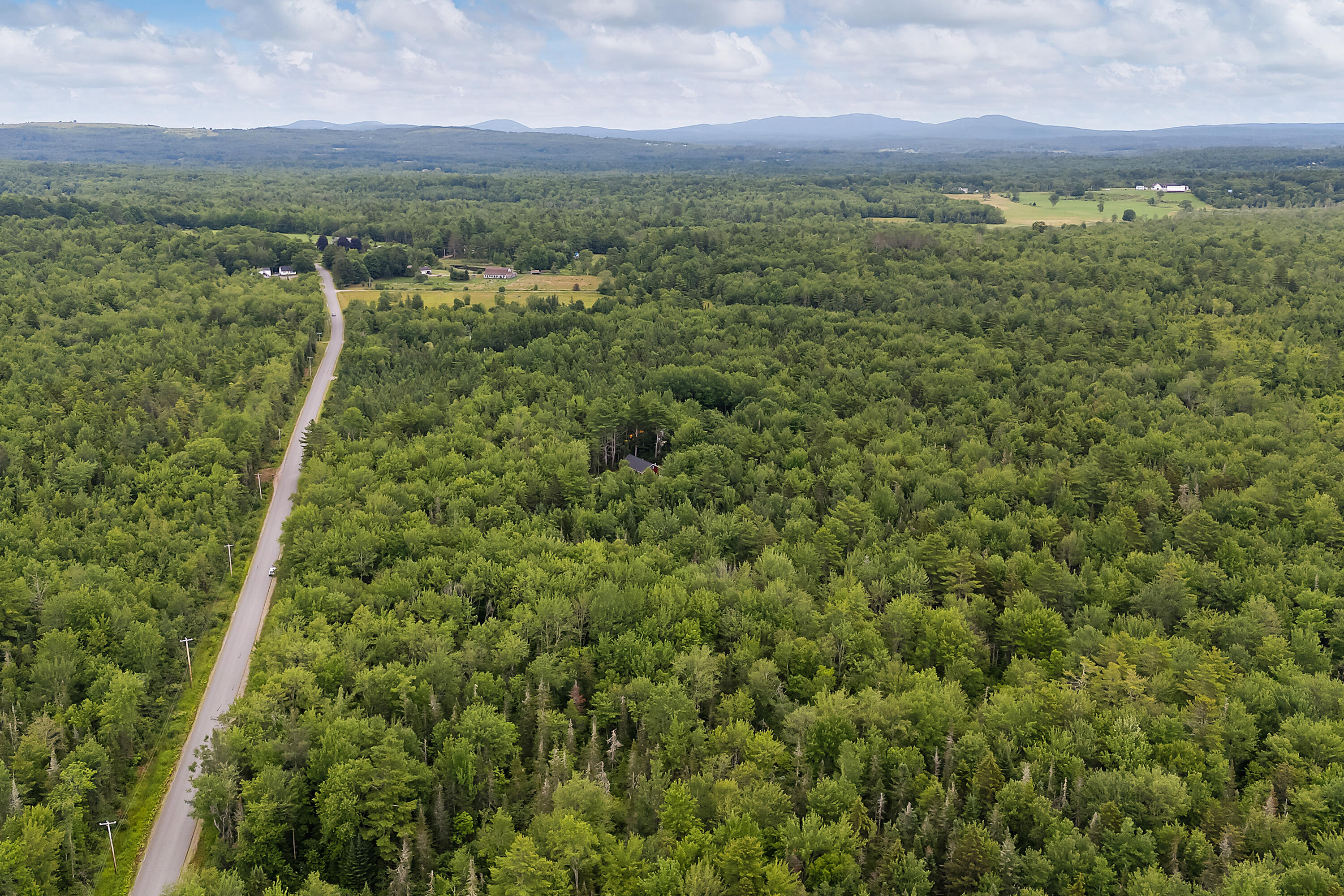 273 Feylers Corner Road Waldoboro ME 04572