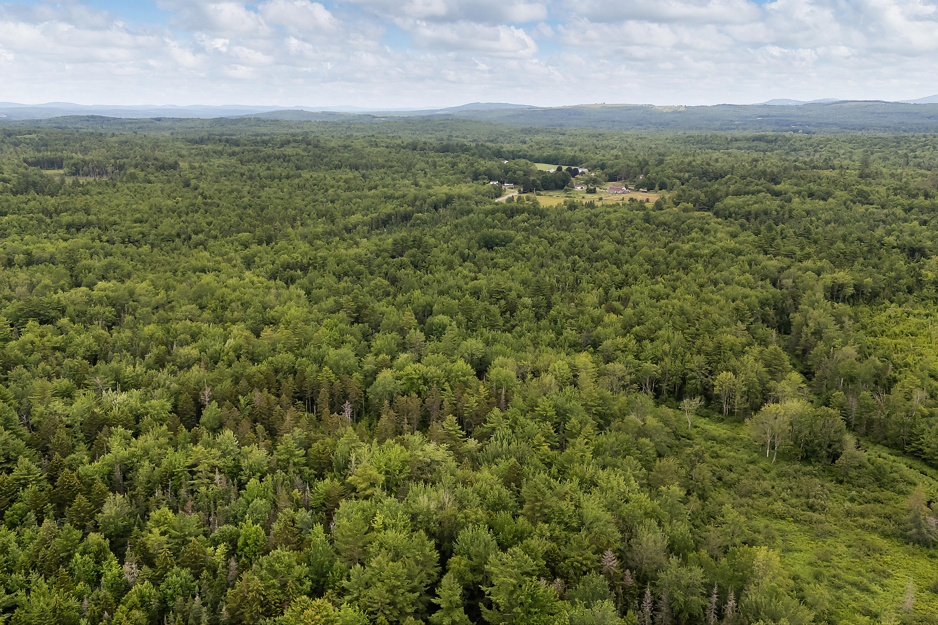 273 Feylers Corner Road Waldoboro ME 04572