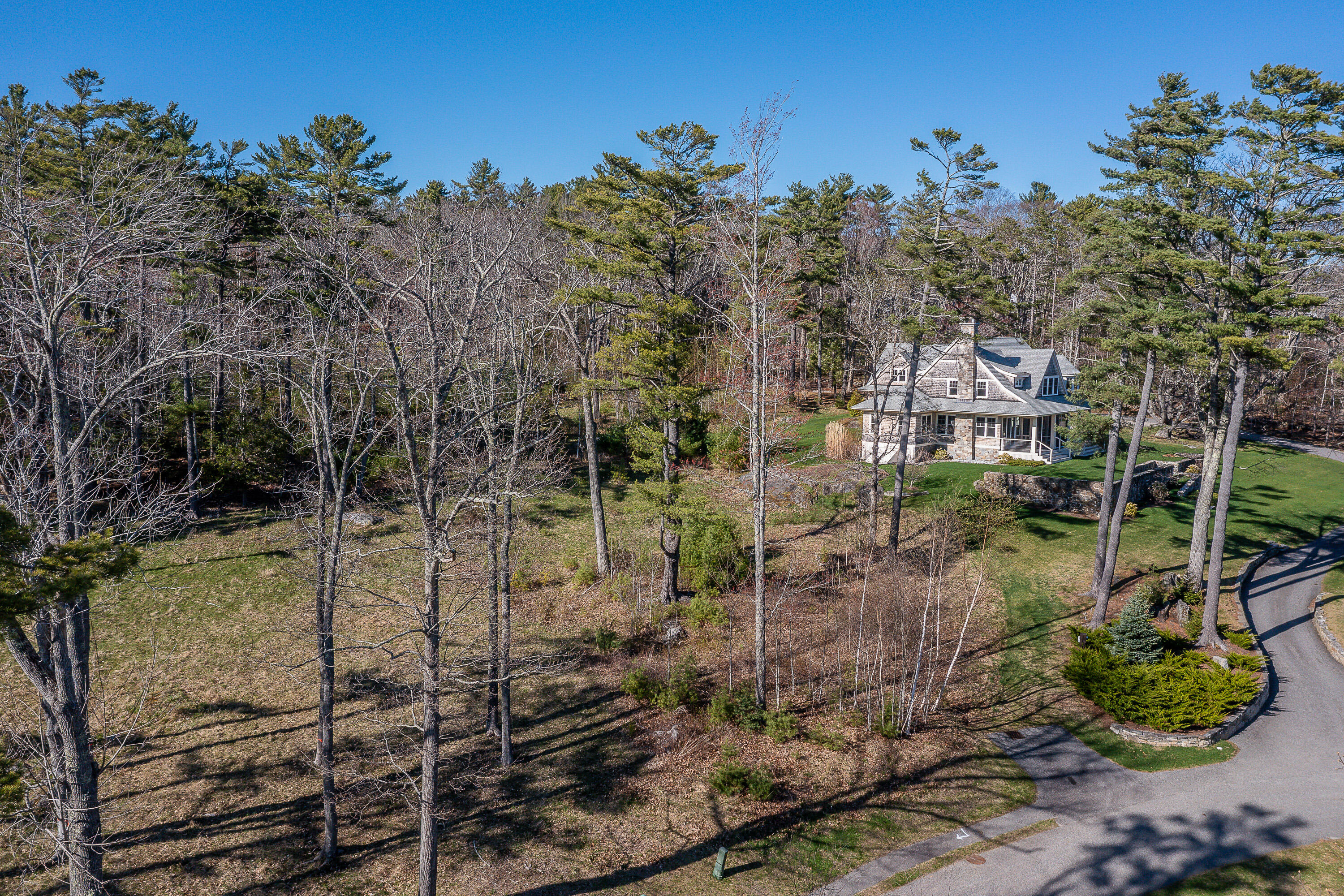 11 Mountain Arrow Circle Camden ME 04843