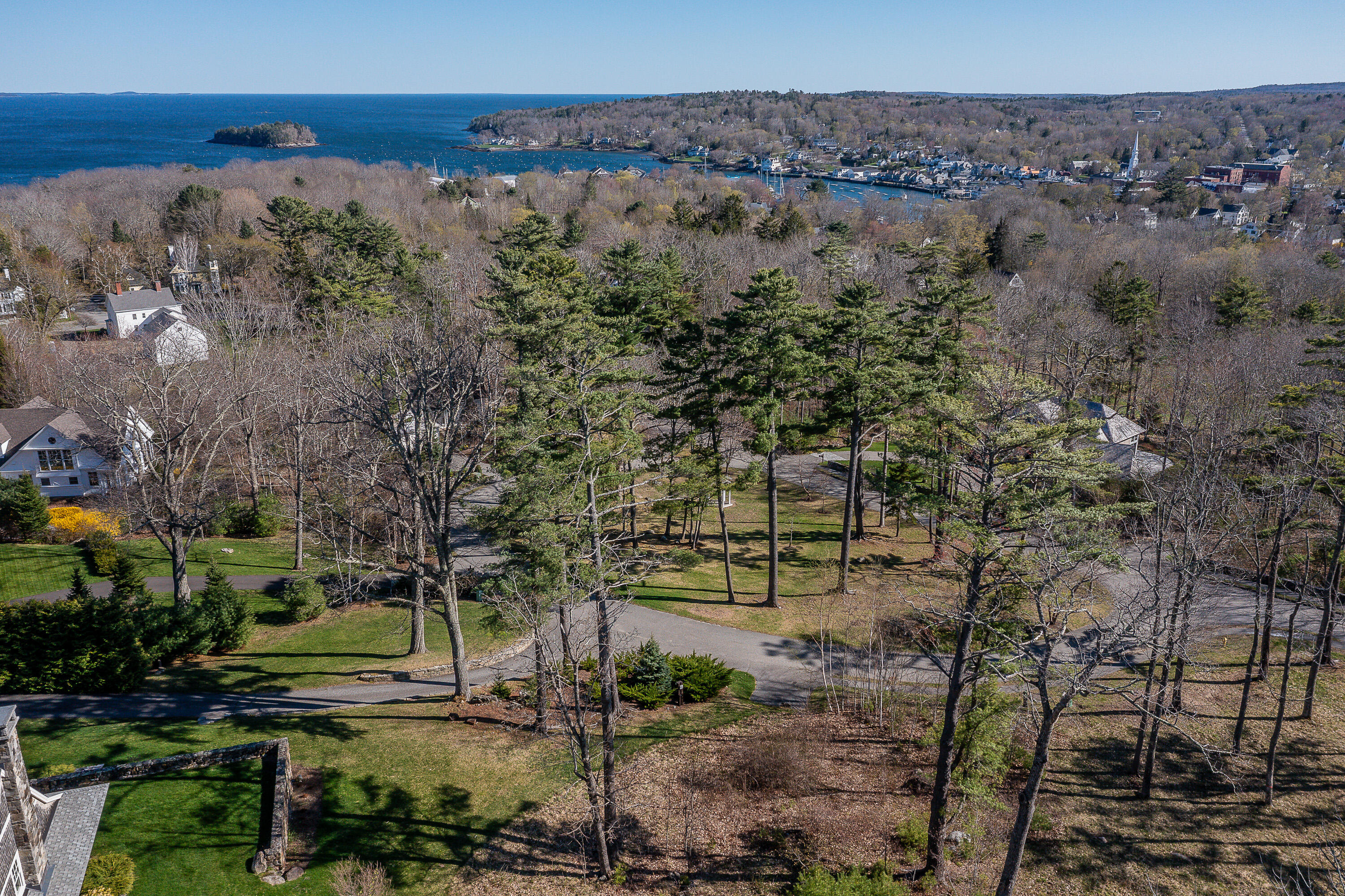 11 Mountain Arrow Circle Camden ME 04843