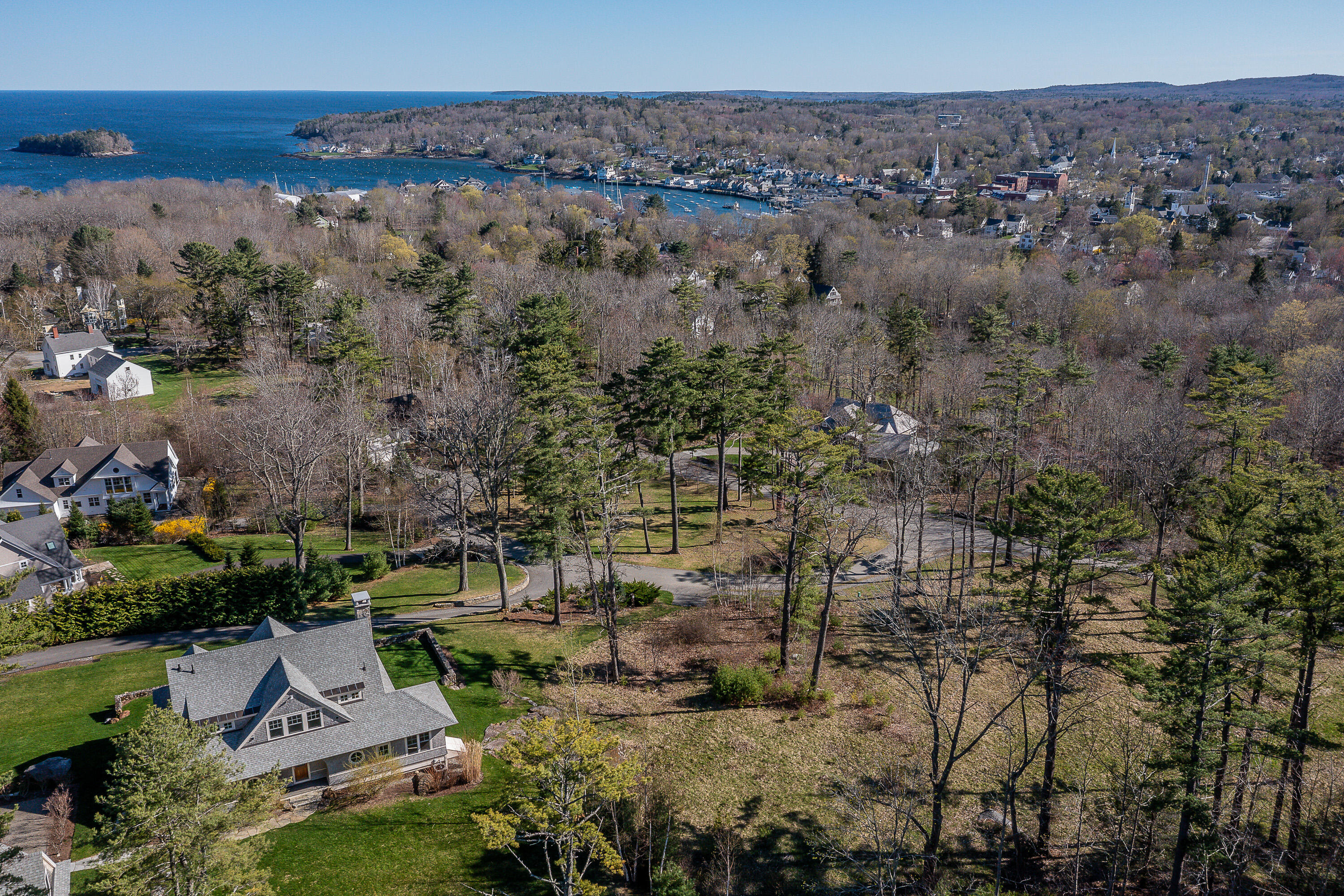 11 Mountain Arrow Circle Camden ME 04843