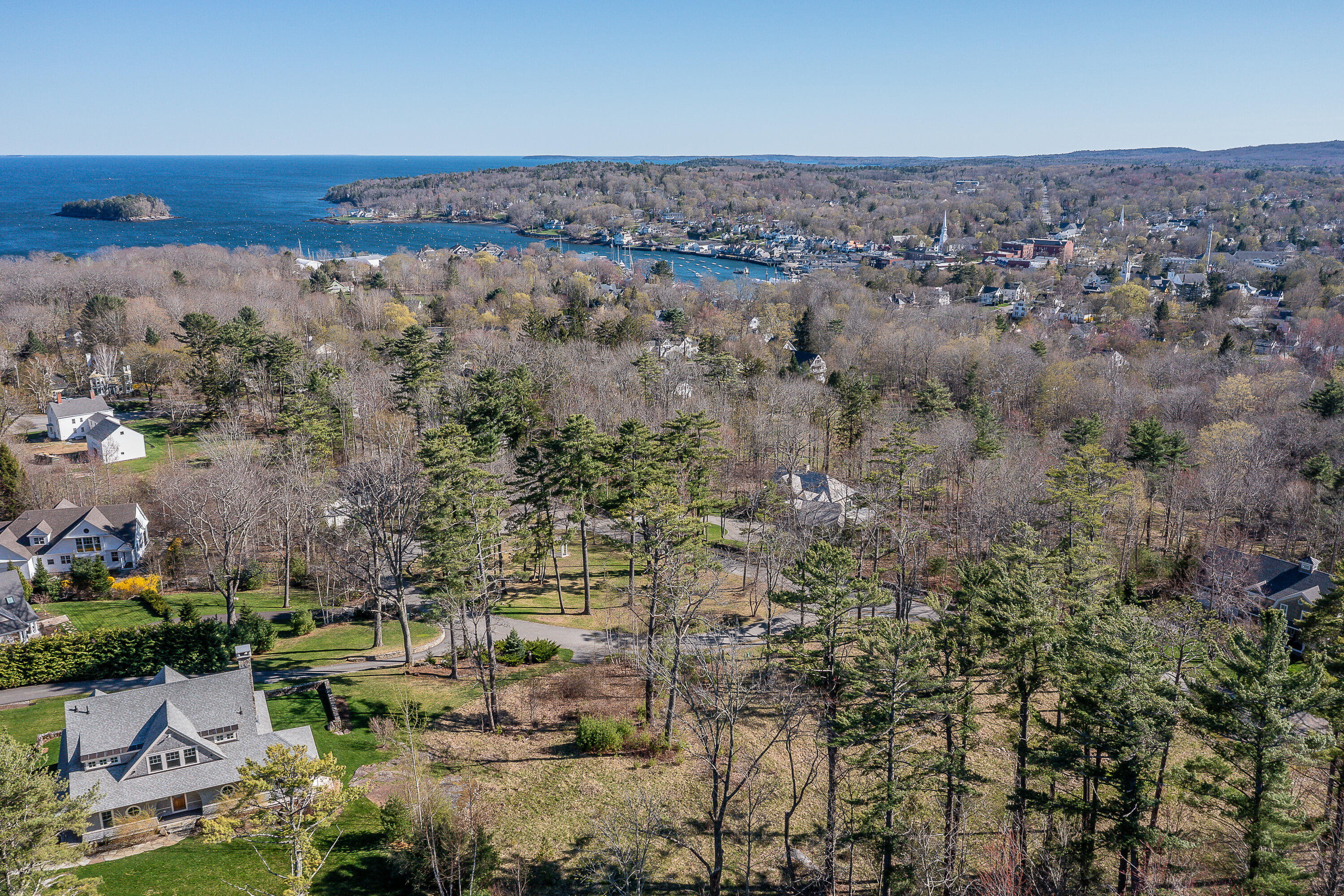 11 Mountain Arrow Circle Camden ME 04843