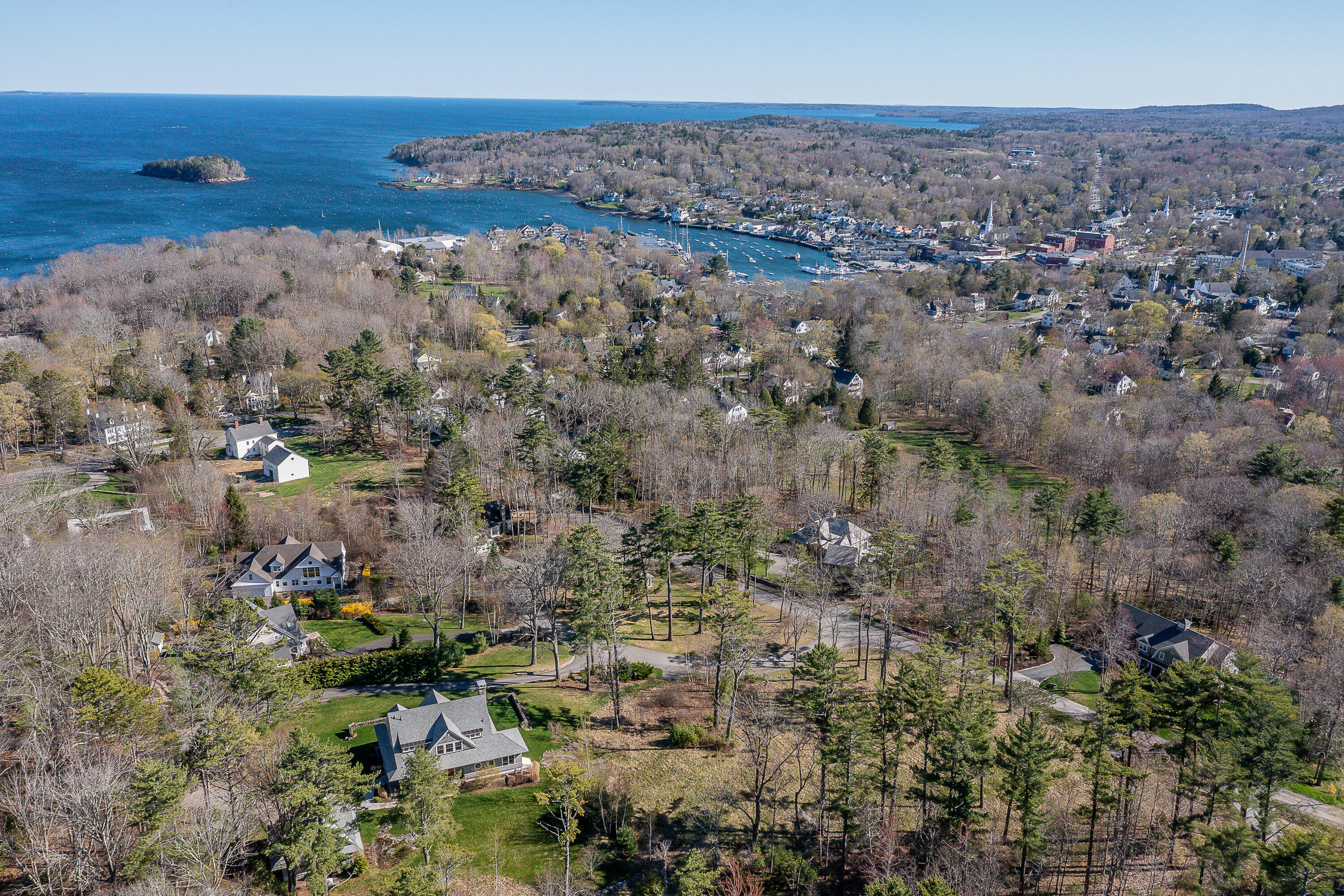 11 Mountain Arrow Circle Camden ME 04843