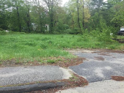 181 Manley Road Auburn ME 04210