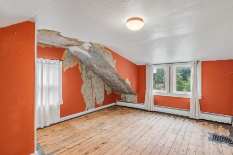 8 Beech Hill Road Northport ME 04849