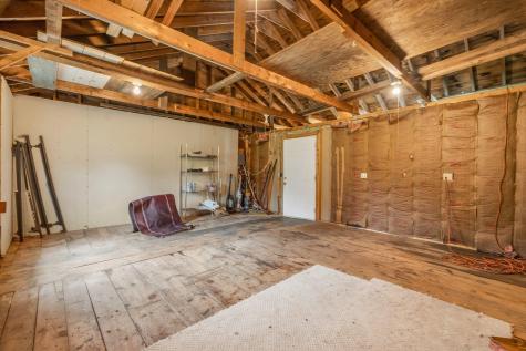 8 Beech Hill Road Northport ME 04849