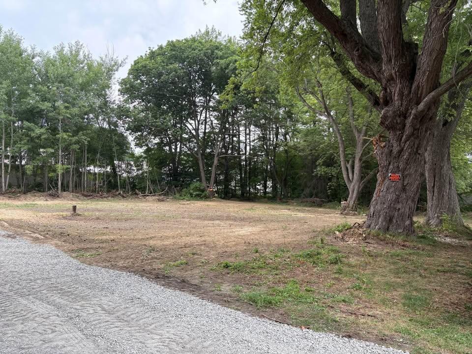 64 N 2nd Rangeway Oakland ME 04963