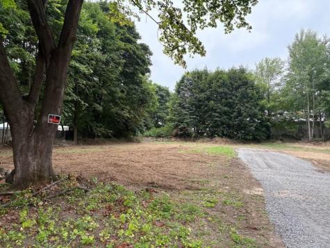 64 N 2nd Rangeway Oakland ME 04963