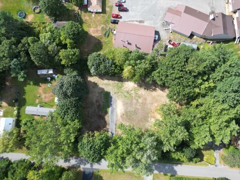 64 N 2nd Rangeway Oakland ME 04963