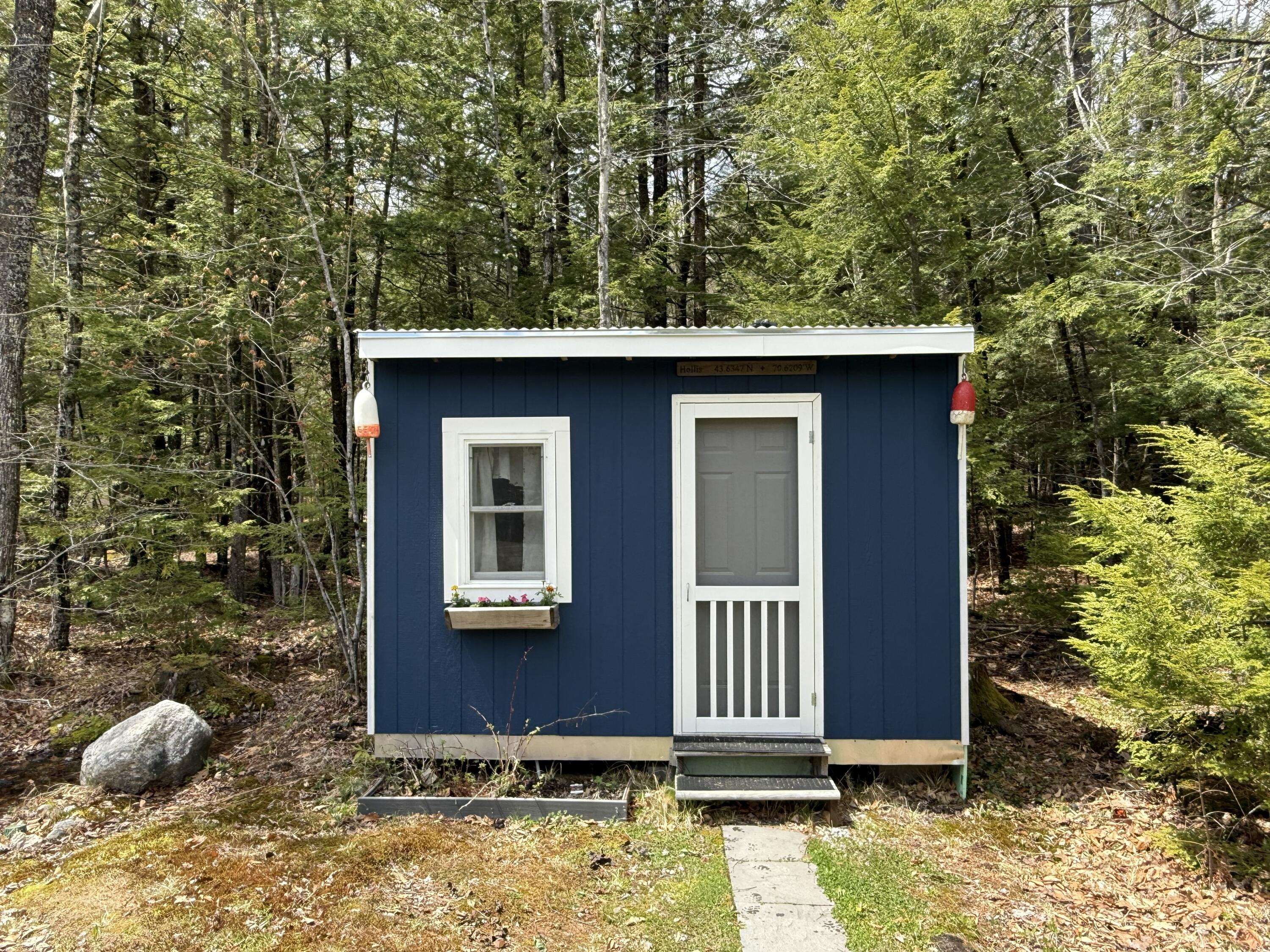 48 Highland Ridge Hollis ME 04042
