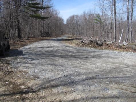25-10 Klondike Hill Lane West Paris ME 04289