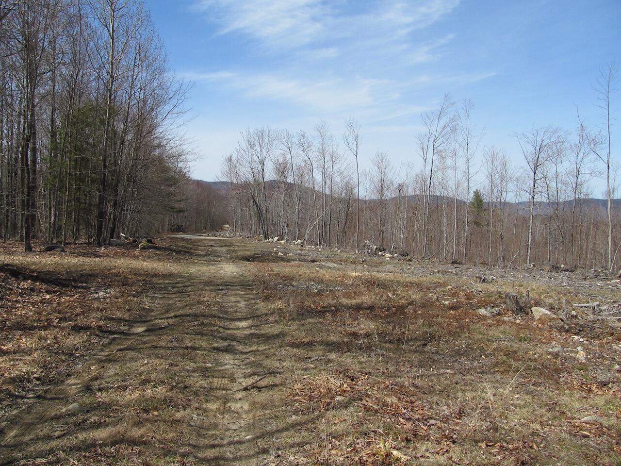 25-10 Klondike Hill Lane West Paris ME 04289