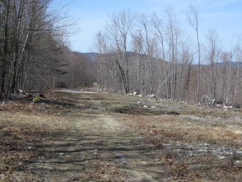 25-10 Klondike Hill Lane West Paris ME 04289