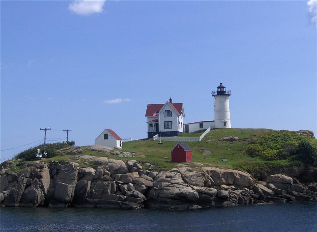 183 Nubble Road York Maine Real Estate Listing MLS 1323546