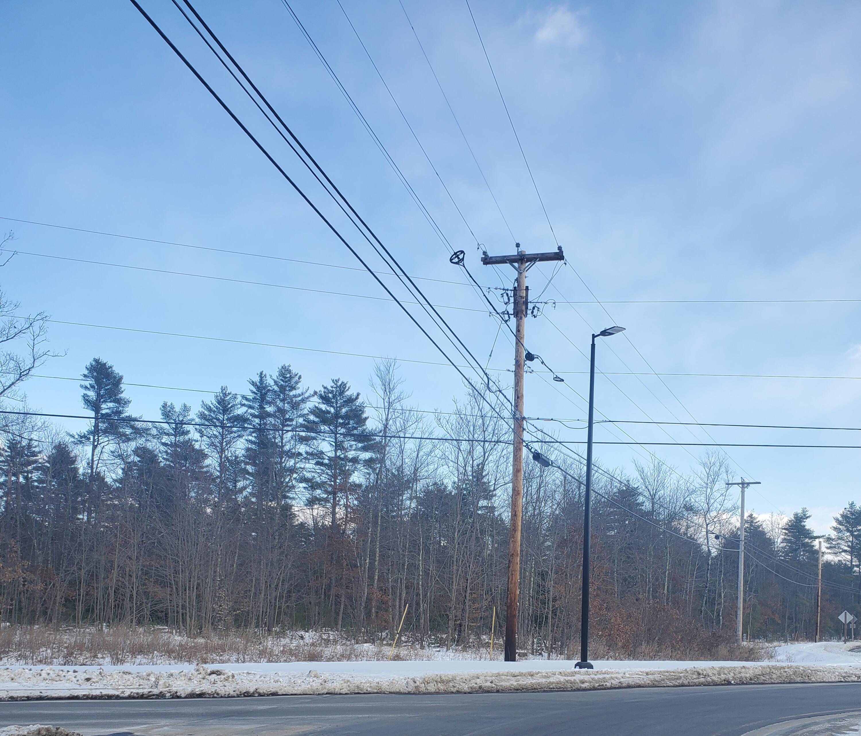 15 Manchester Road Standish ME 04085