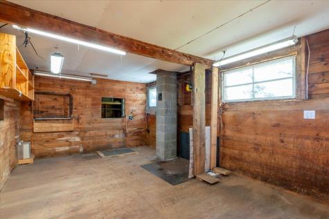 261 South Union Road Union ME 04862