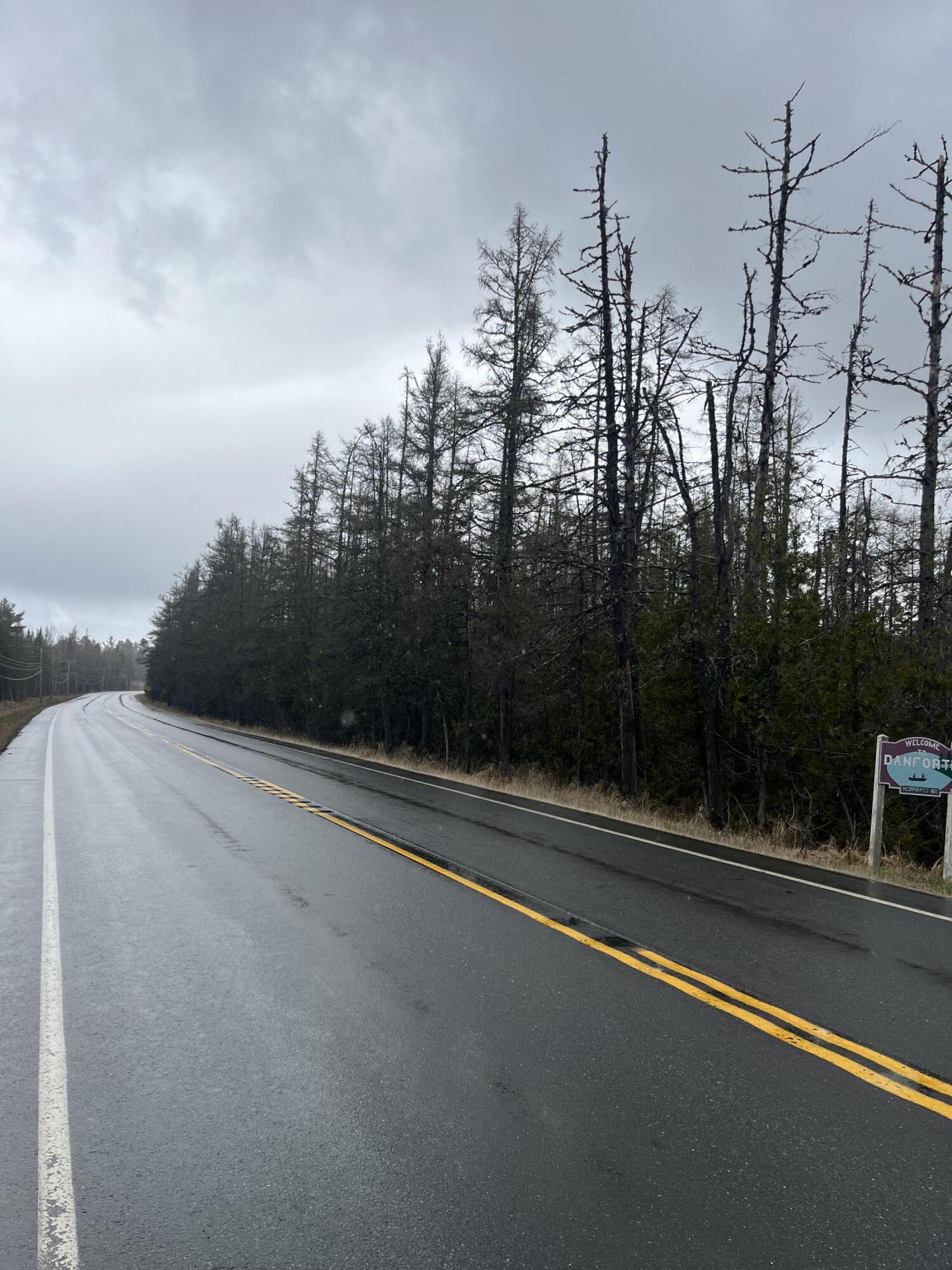 M3L2,5 Us Route 1 Highway Danforth ME 04424