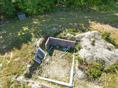 68 Old Farm Road Plymouth ME 04969