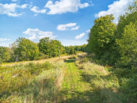 68 Old Farm Road Plymouth ME 04969