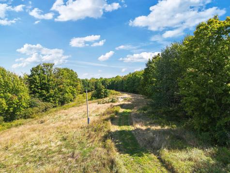 68 Old Farm Road Plymouth ME 04969