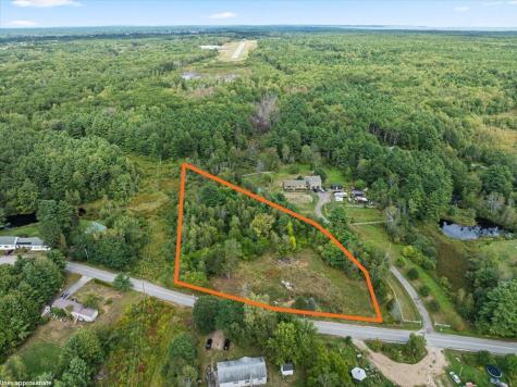 159 Proctor Road Arundel ME 04046