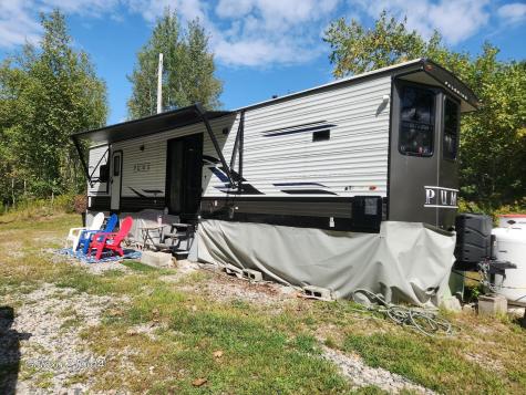 7 Echo Lane Limerick ME 04048