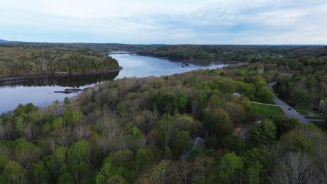M46,L19,23 River Road Bucksport ME 04416