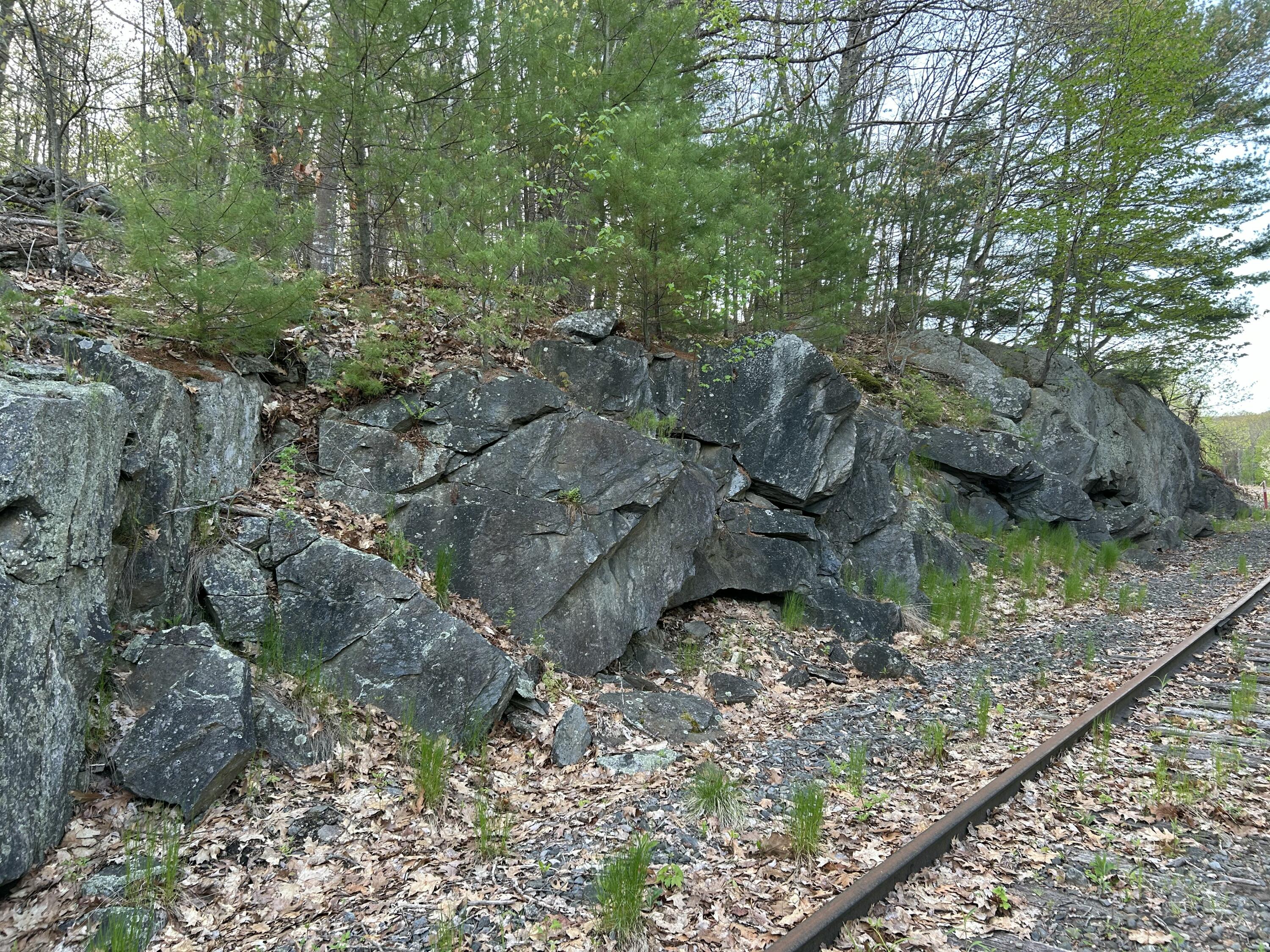 M46,L19,23 River Road Bucksport ME 04416