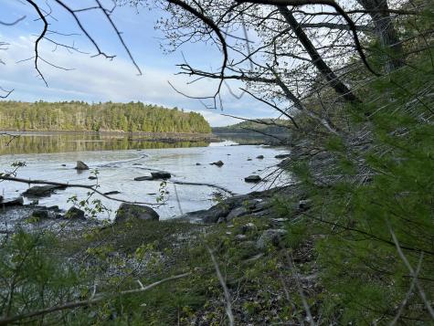 M46,L19,23 River Road Bucksport ME 04416