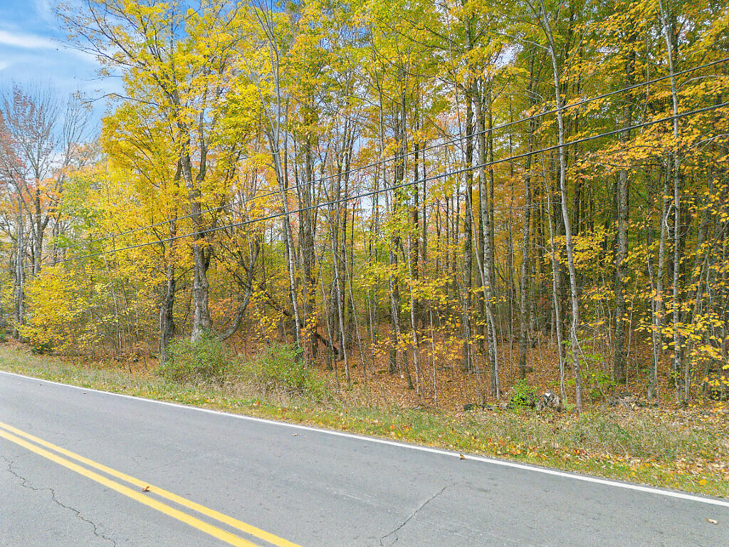 001-352 Stream Road Ripley ME 04930