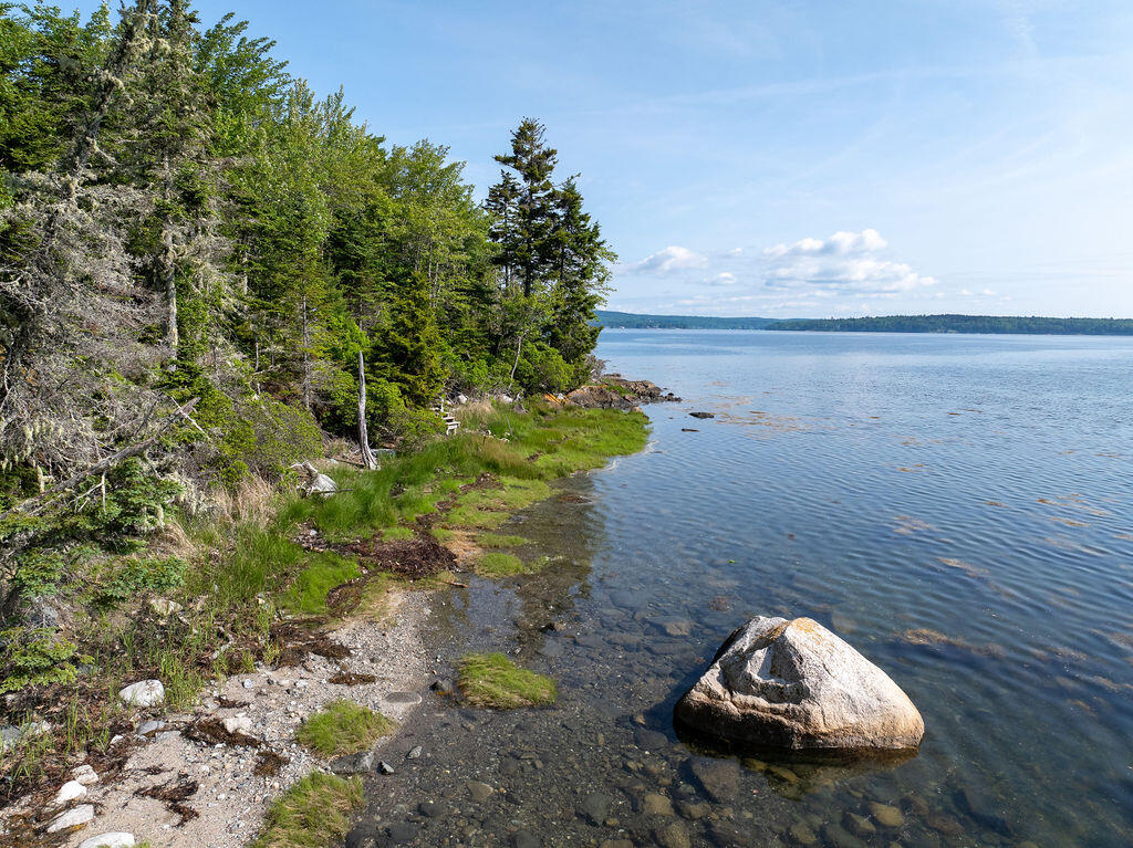 402 Reach Road Deer Isle ME 04627