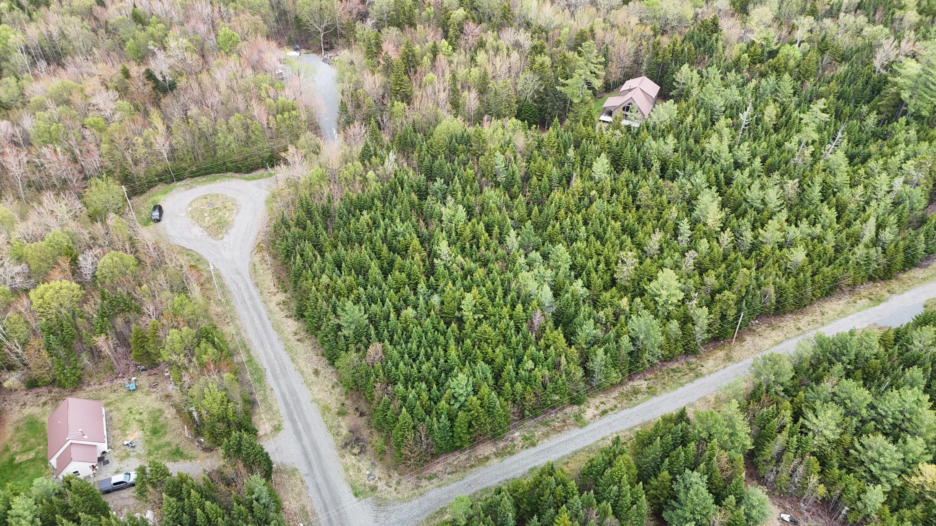 23 Lynx Lane Tomhegan Twp ME 04478