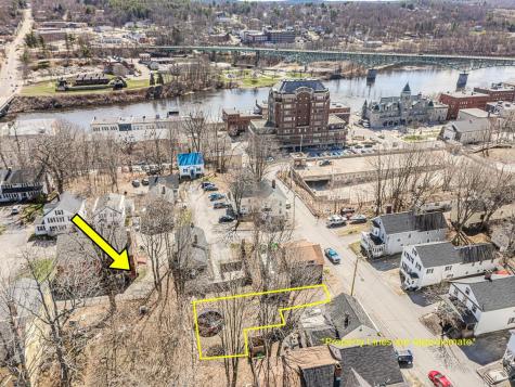 35 Oak Street Augusta ME 04330